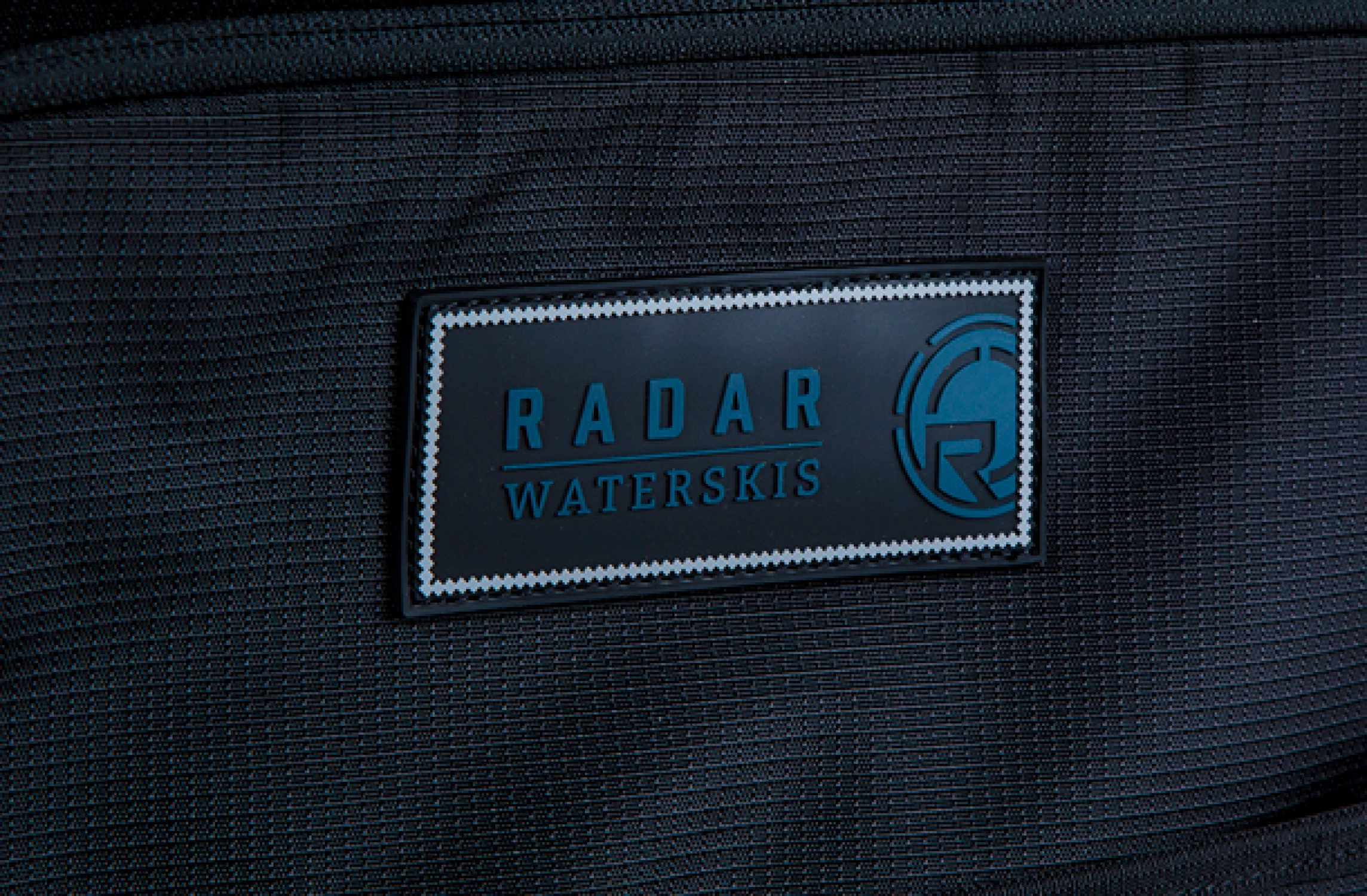 2022-RADAR-LUGGAGE-INSET-2