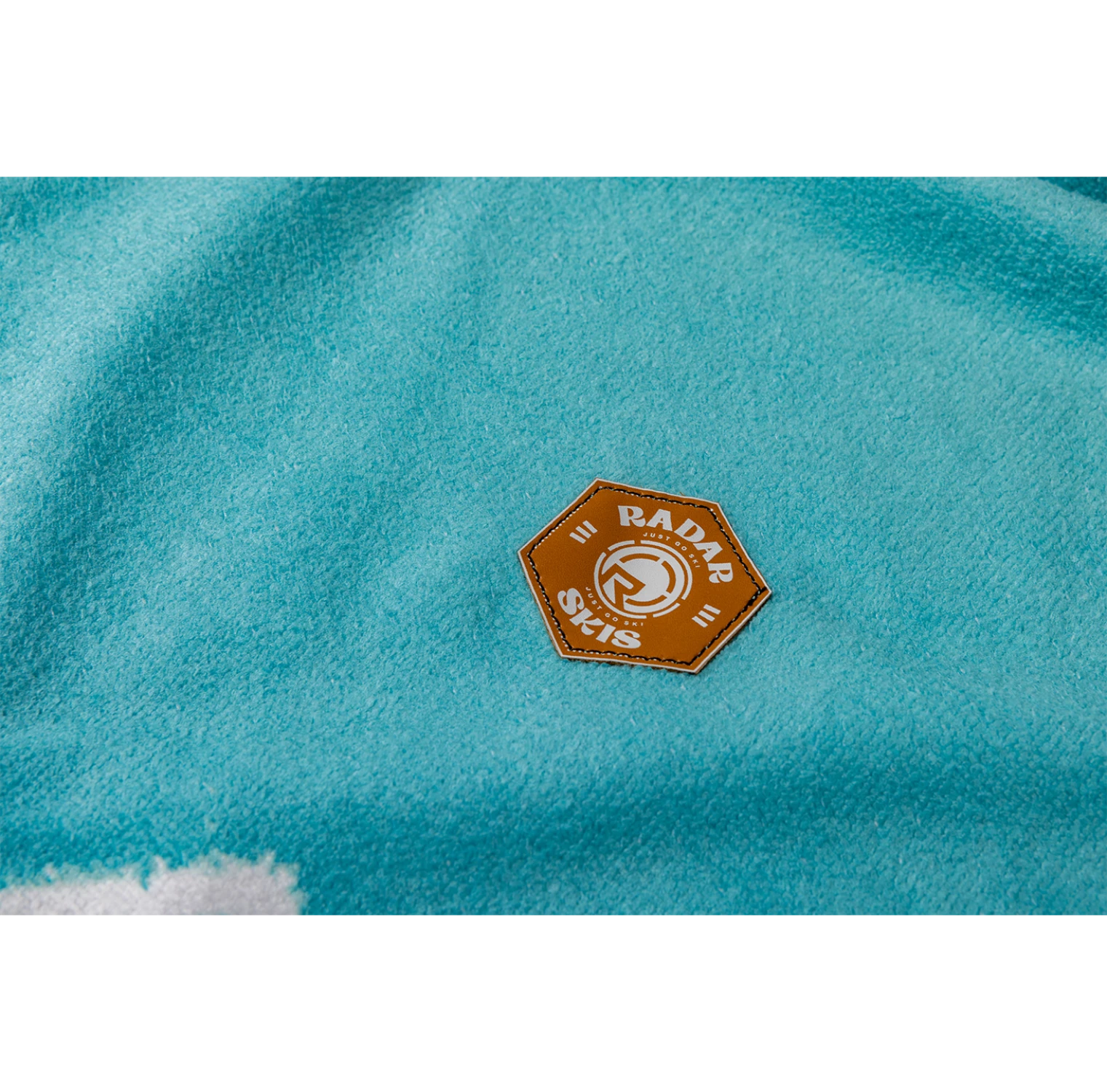 RADAR APPAREL 2026 CHANGE TOWEL INSET 1