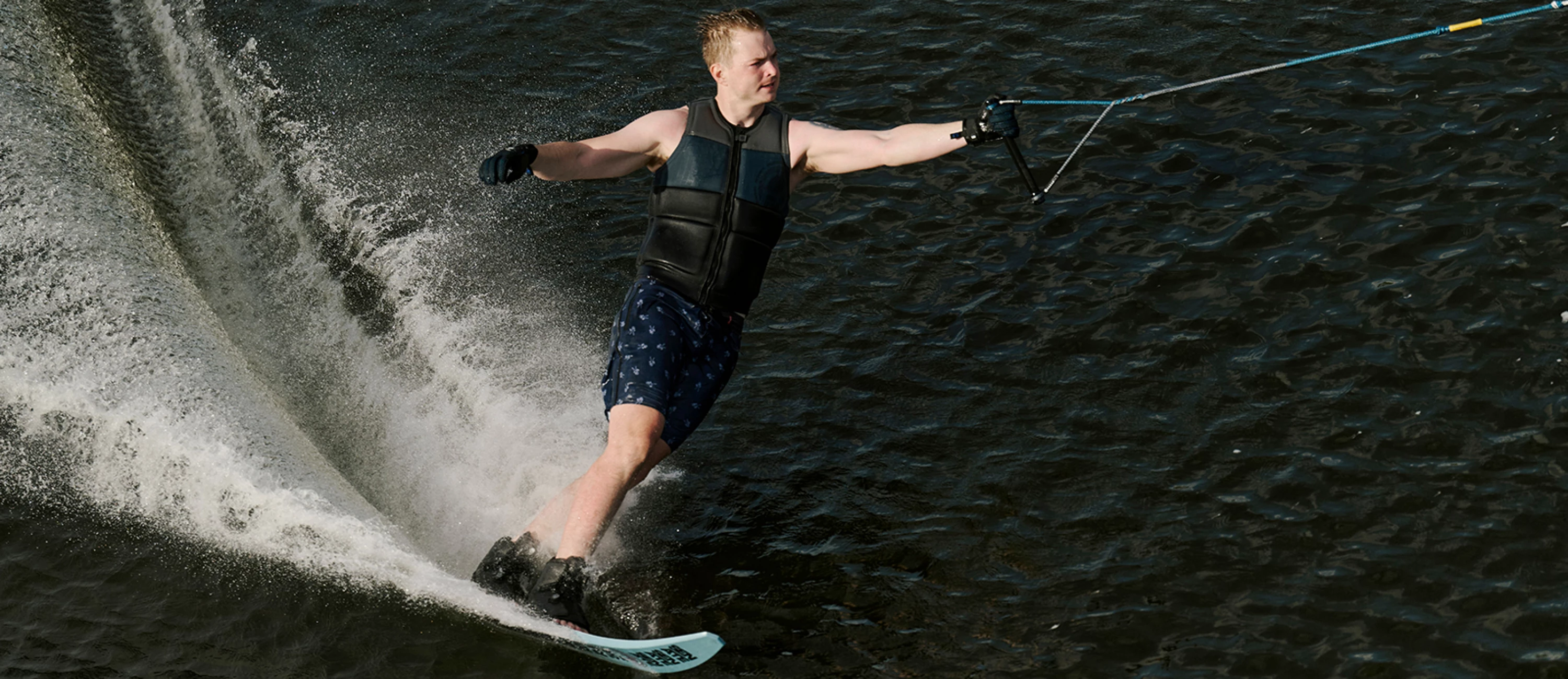 RADAR SENATE GRAPHITE 2026 GALLERY 1