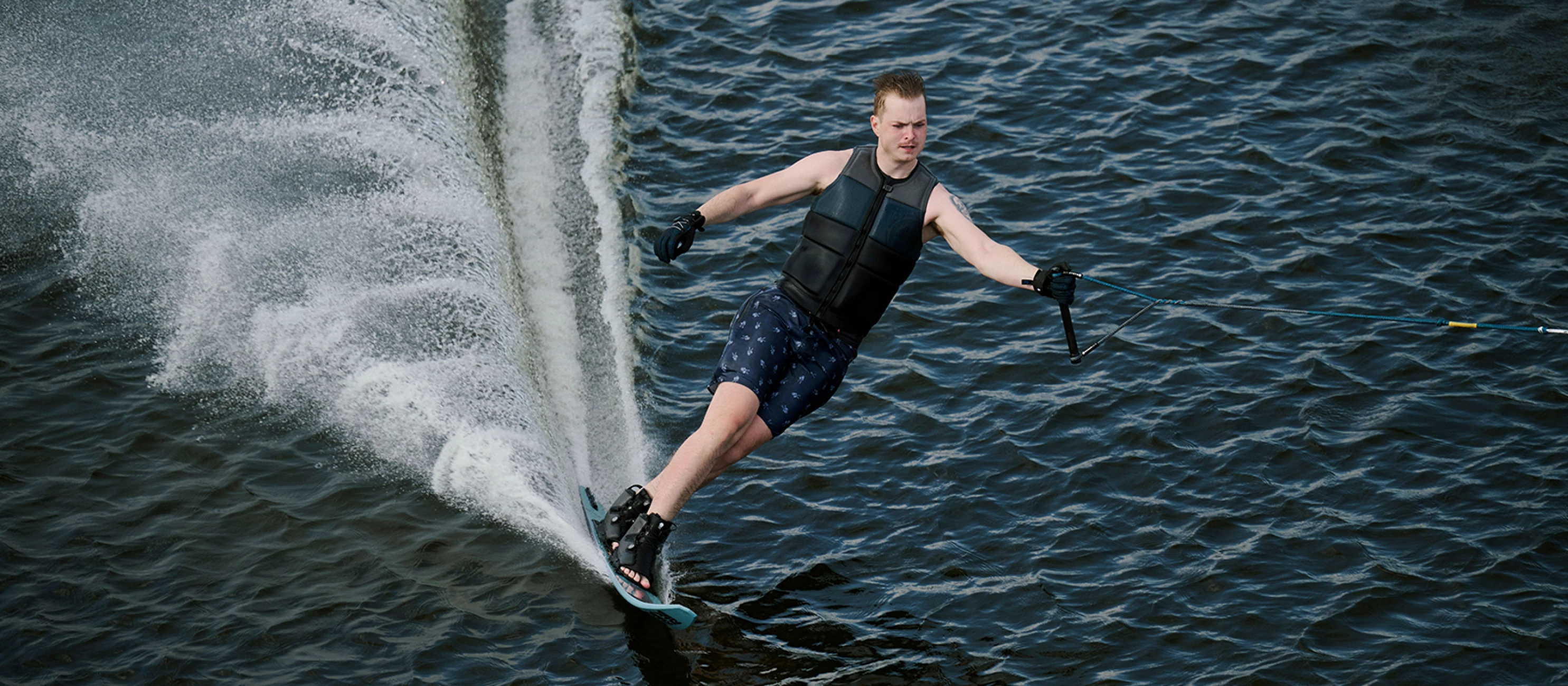 RADAR SENATE GRAPHITE 2026 GALLERY 3