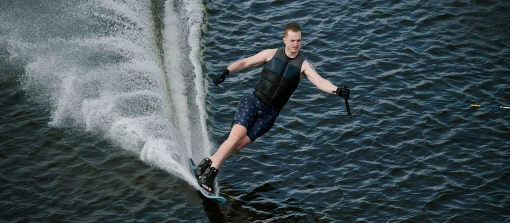 RADAR SENATE GRAPHITE 2026 GALLERY 3