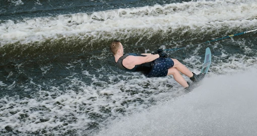 RADAR SENATE GRAPHITE 2026 GALLERY 4