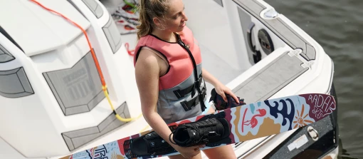 RADAR GRILS TRA 2026 GALLERY 1