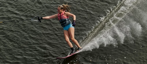 RADAR GRILS TRA 2026 GALLERY 2