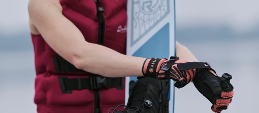 RADAR GLOVES 2026 LYRIC GALLERY 4