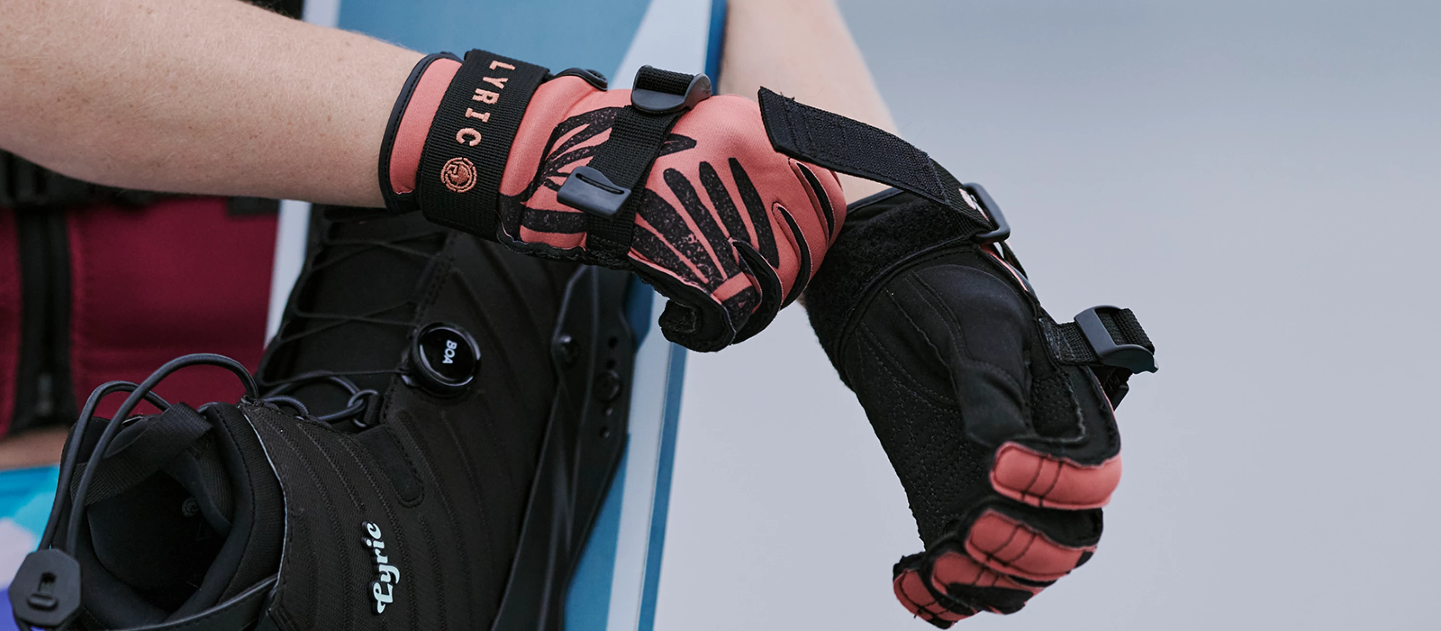 RADAR GLOVES 2026 LYRIC GALLERY 5