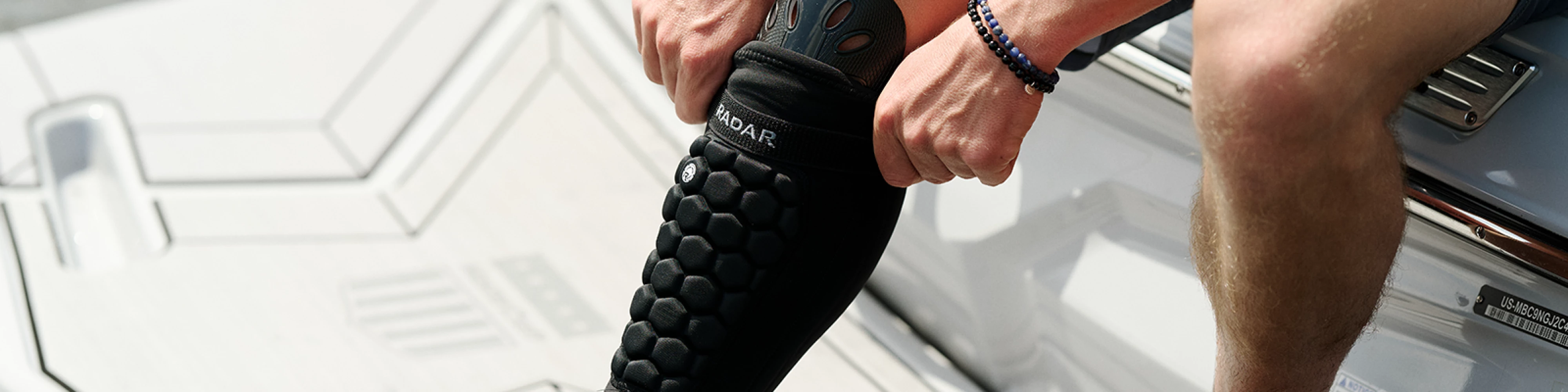 RADAR APPAREL SHIN GUARD BANNER