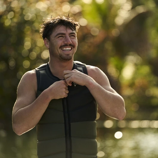 VESTS